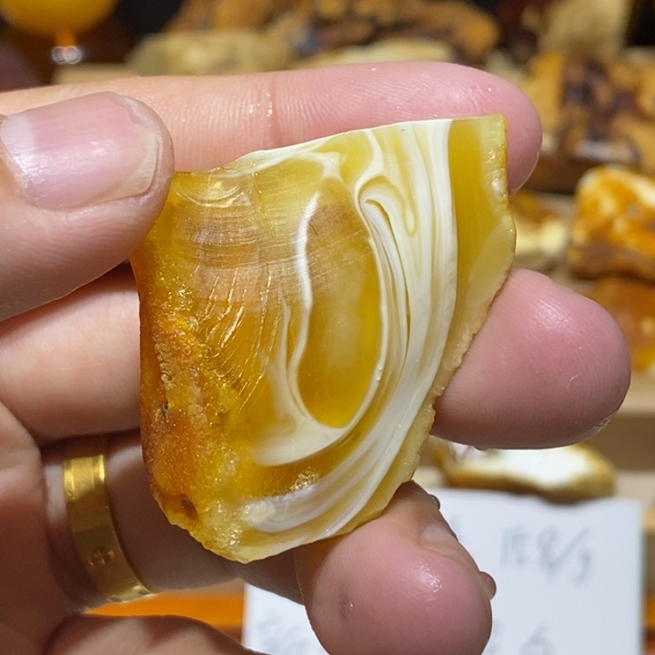 西***哥定制琥珀蜜蜡原石16.1