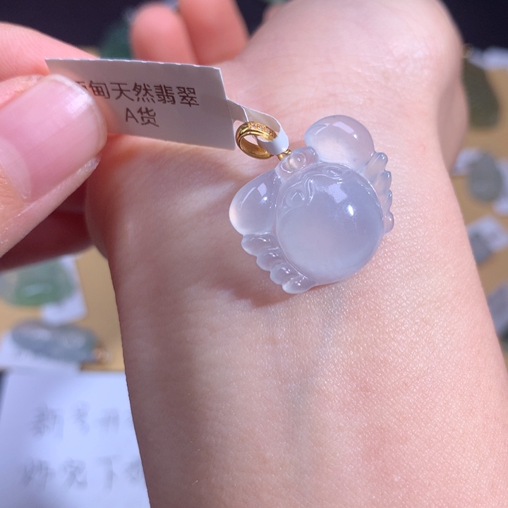 翡翠颈饰18K金镶嵌亏