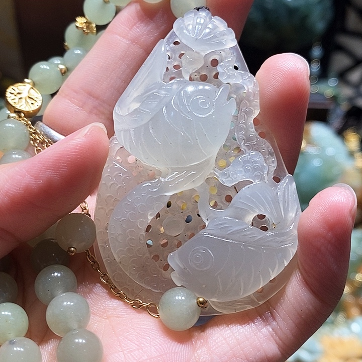 岫玉未镶嵌毛衣链