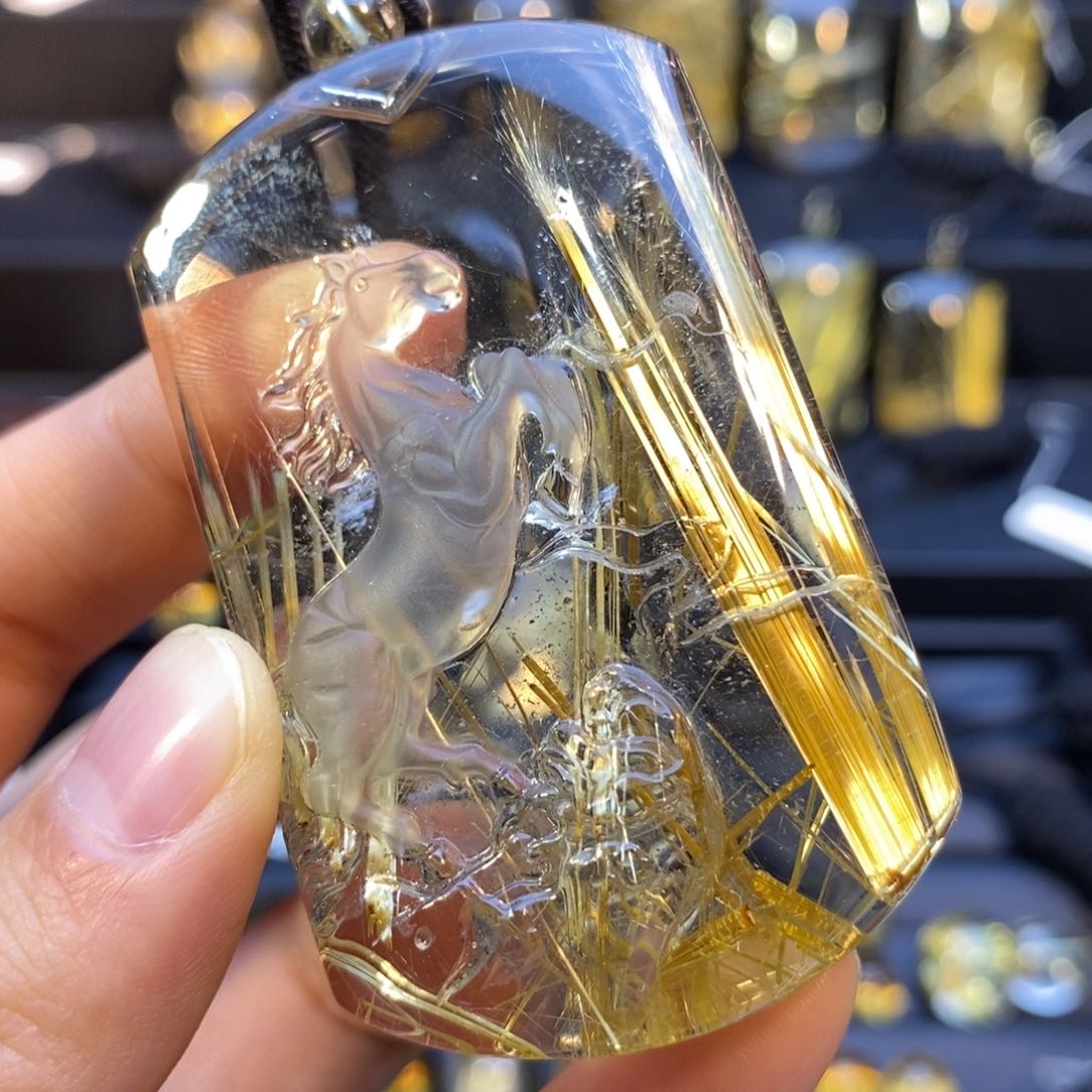 颈饰未镶嵌水晶钛晶骏马吊坠