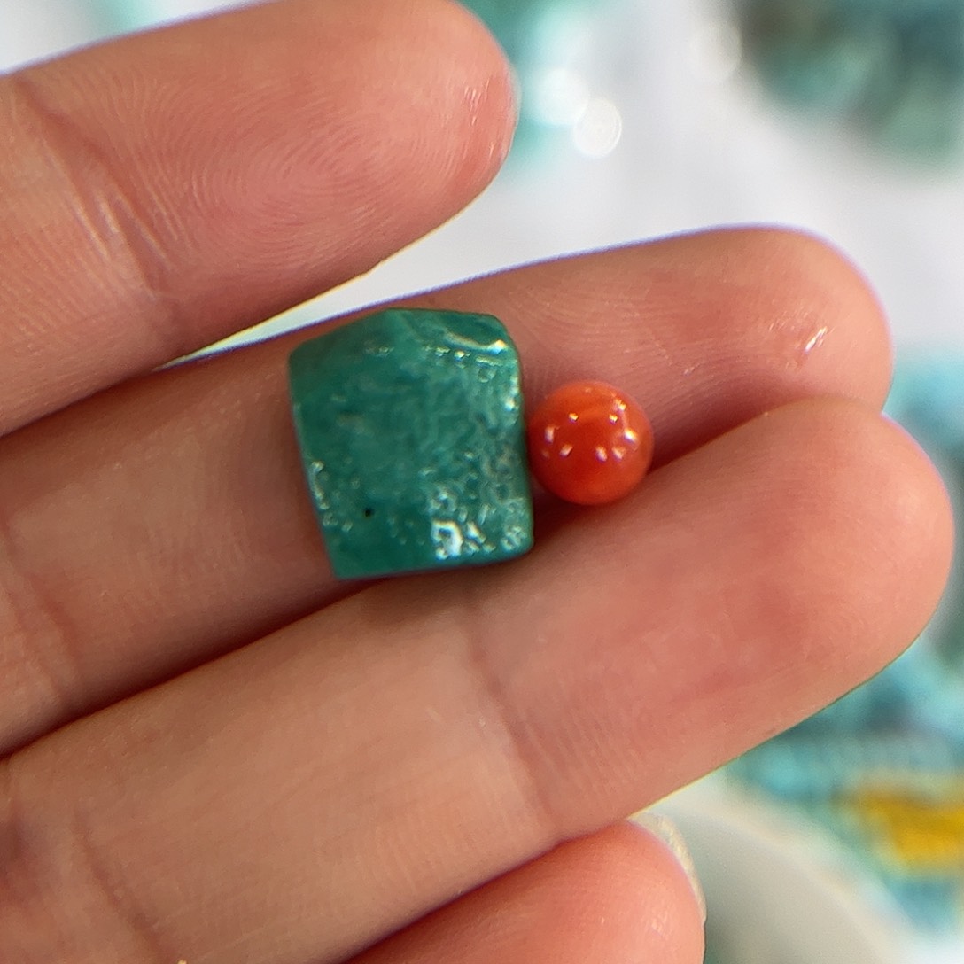 南红玛瑙配饰未镶嵌