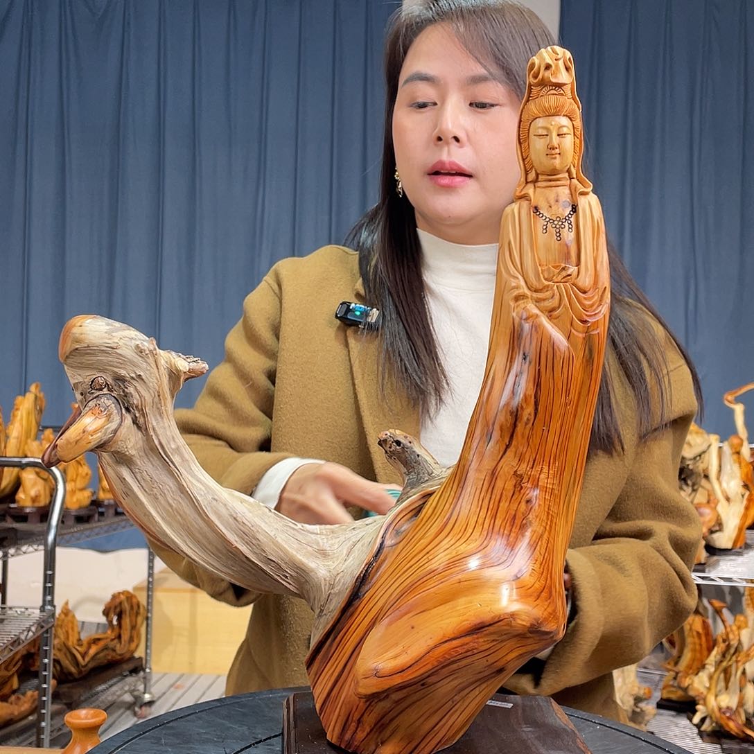 柏木（崖柏）随型艺术根雕