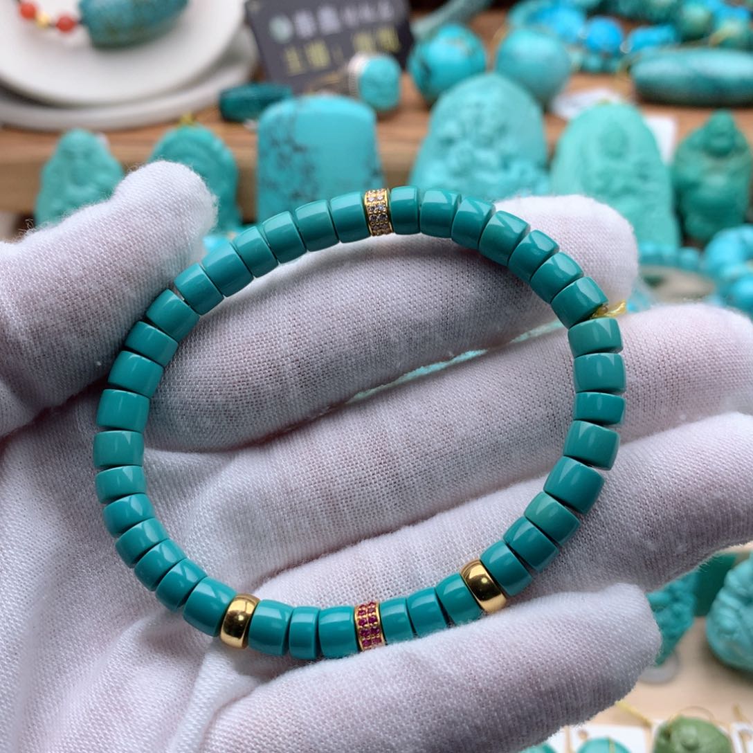 绿松石颈饰18K金镶嵌