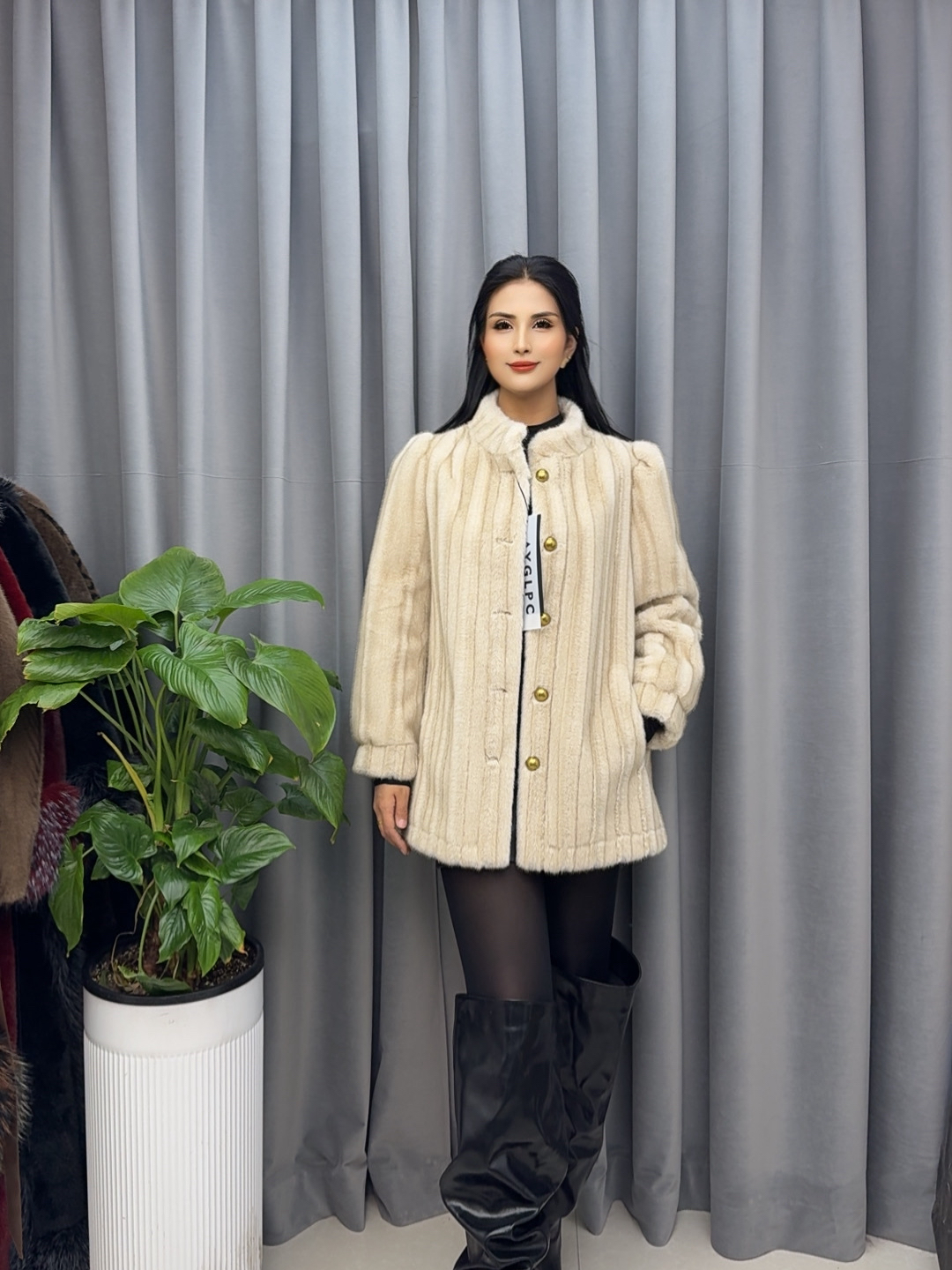 人造皮草 2025年最新短款皮草外套