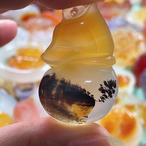 未镶嵌颈饰玛瑙/玉髓沐*