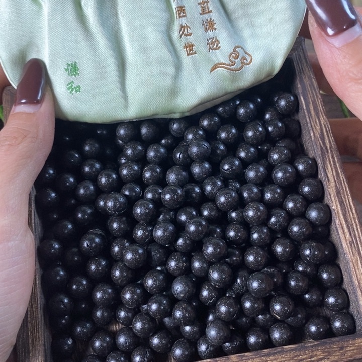 泥塑降真香无打孔瑕疵珠香包约50克