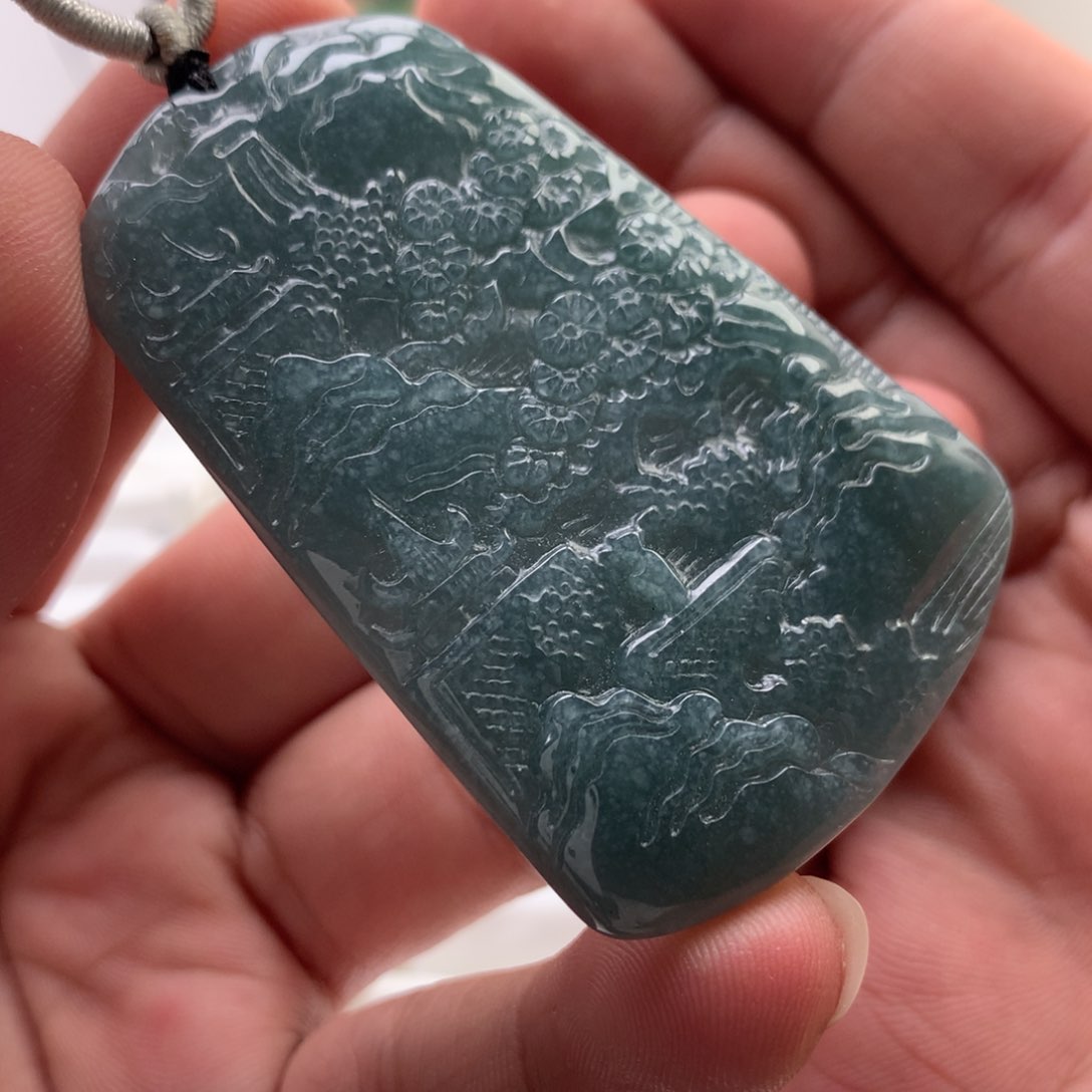 颈饰未镶嵌翡翠山水