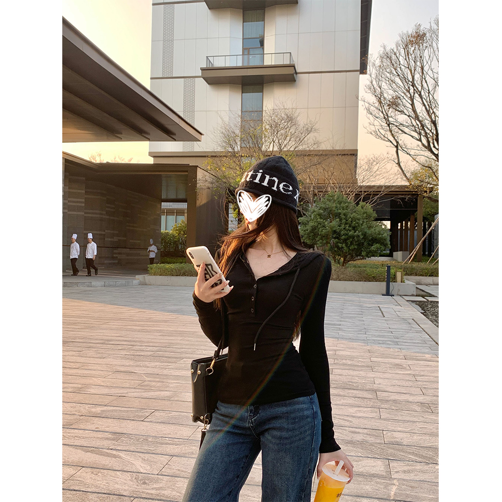 早秋简约美式辣妹修身显身材半开扣连帽卫衣收腰内搭长袖上衣女