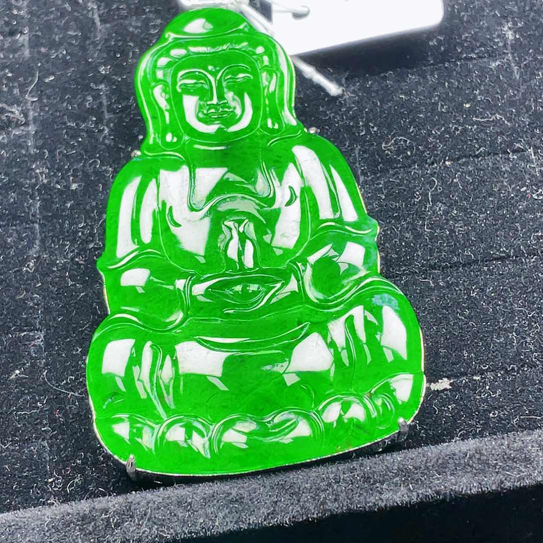 翡翠颈饰未镶嵌82，