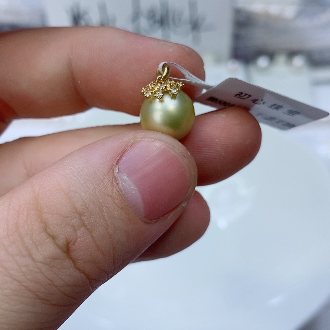 海水珍珠颈饰18K金镶嵌