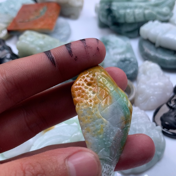 颈饰未镶嵌翡翠保真天然a货翡翠