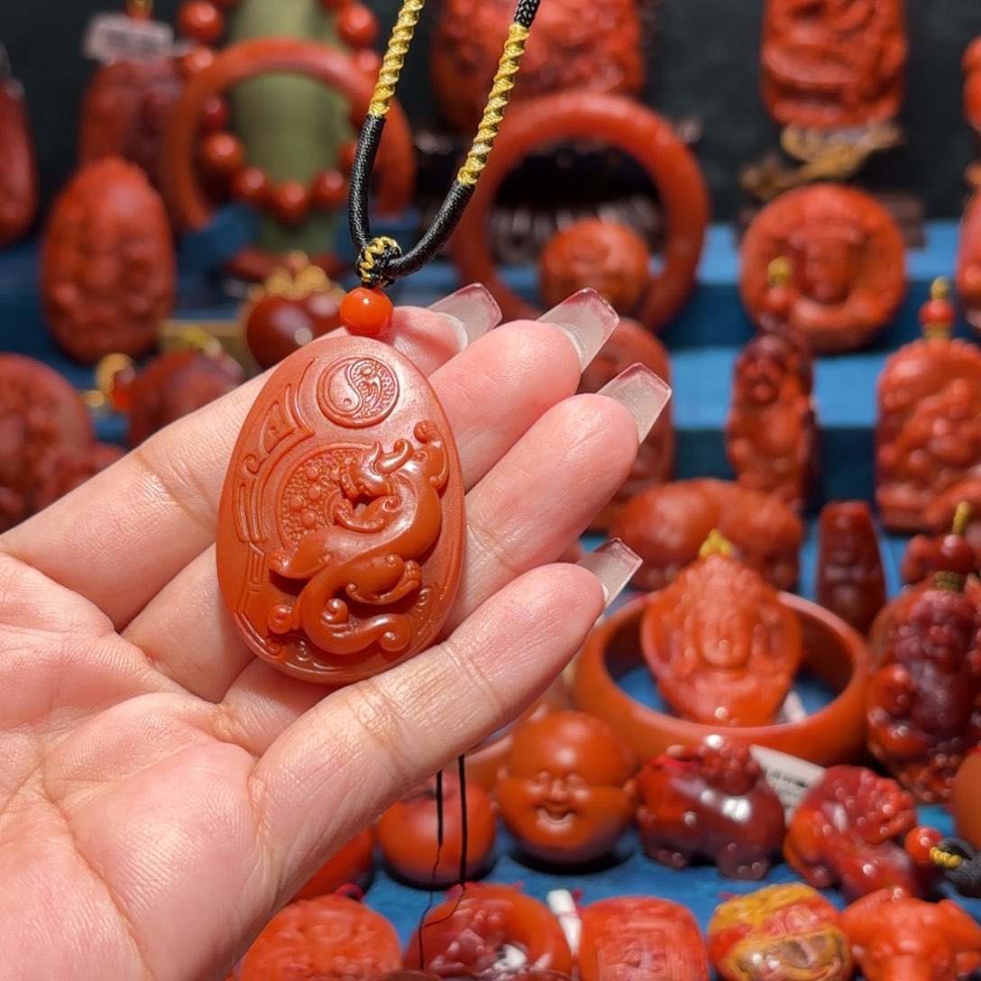 未镶嵌雕刻南红玛瑙