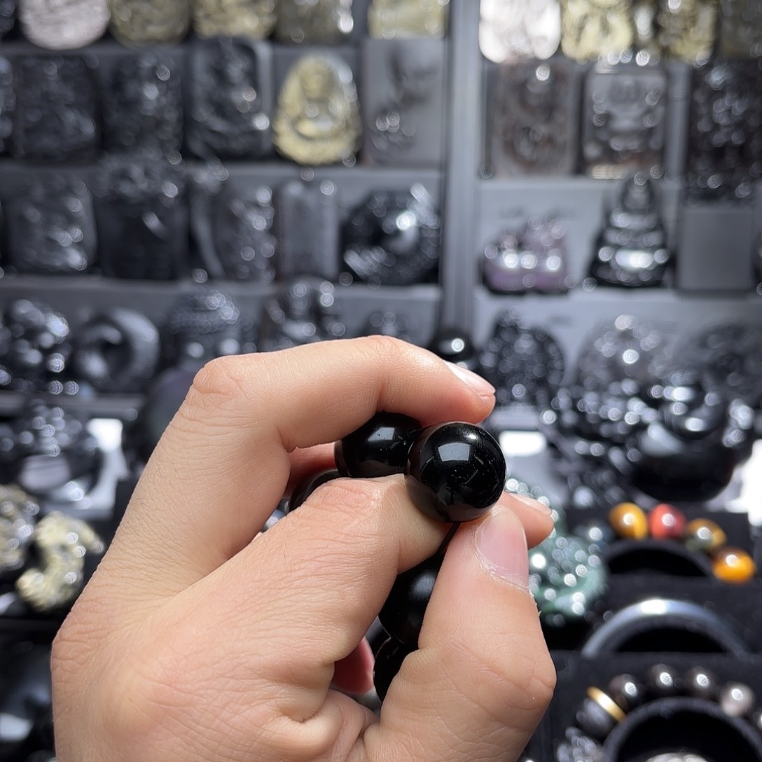 叶***生黑曜岩未镶嵌手链