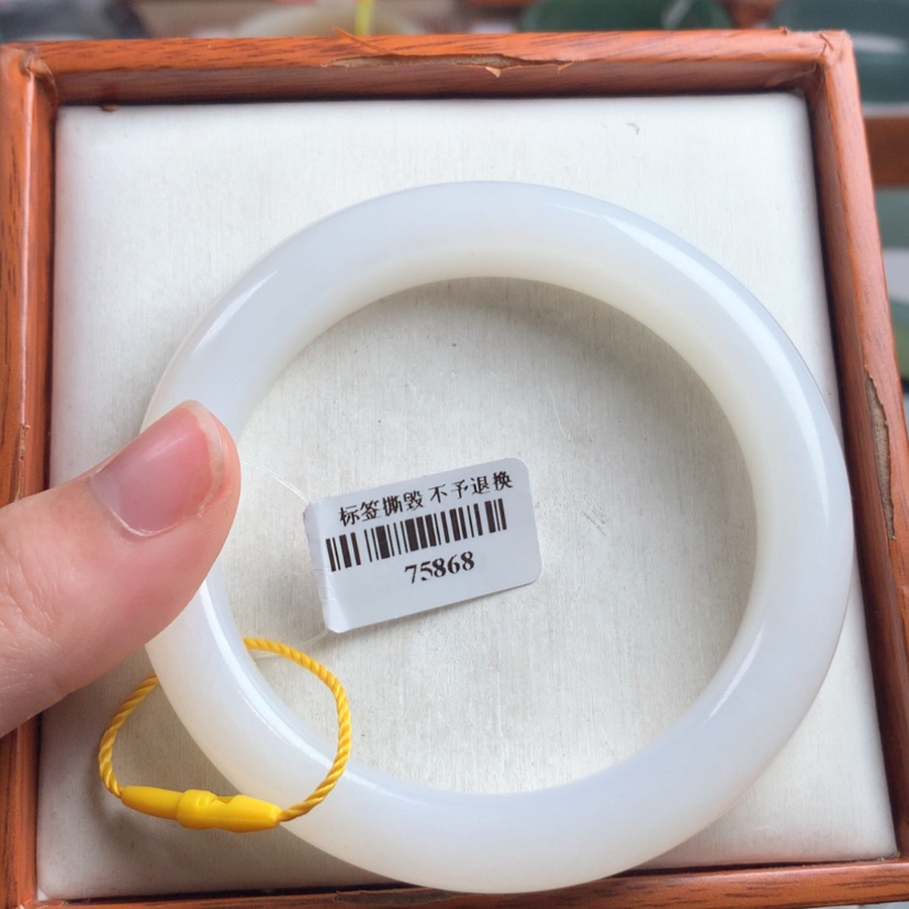 【闪购商品】和田玉手镯未镶嵌