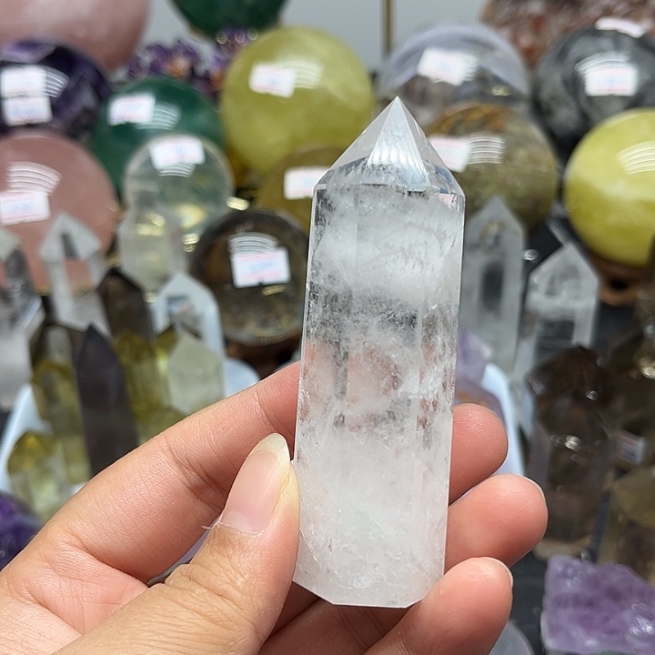 未镶嵌珠宝半成品水晶88克白水晶柱
