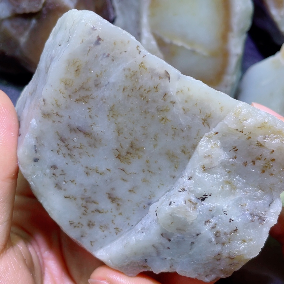 和田玉未镶嵌珠宝半成品