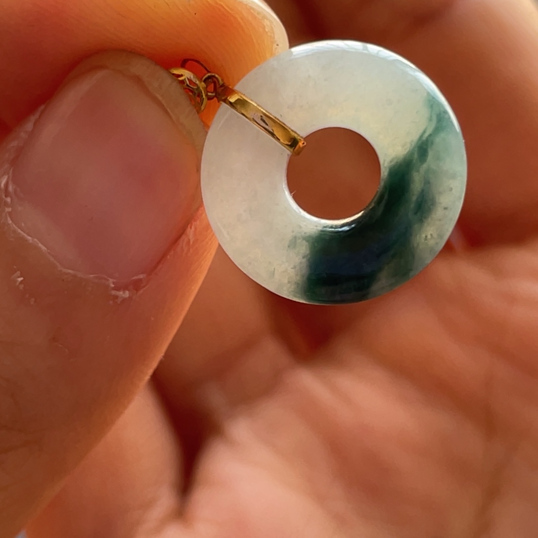 翡翠颈饰18K金镶嵌圈