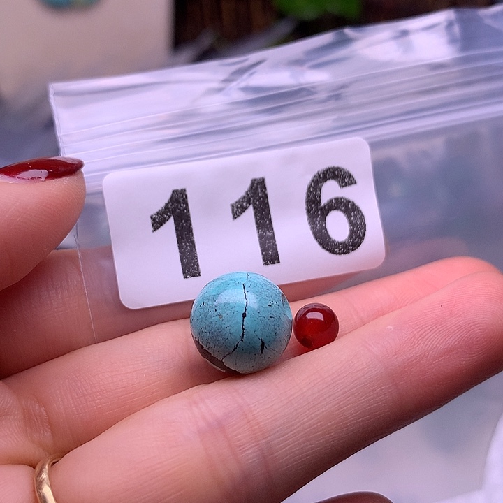 南红玛瑙未镶嵌珠宝奇石