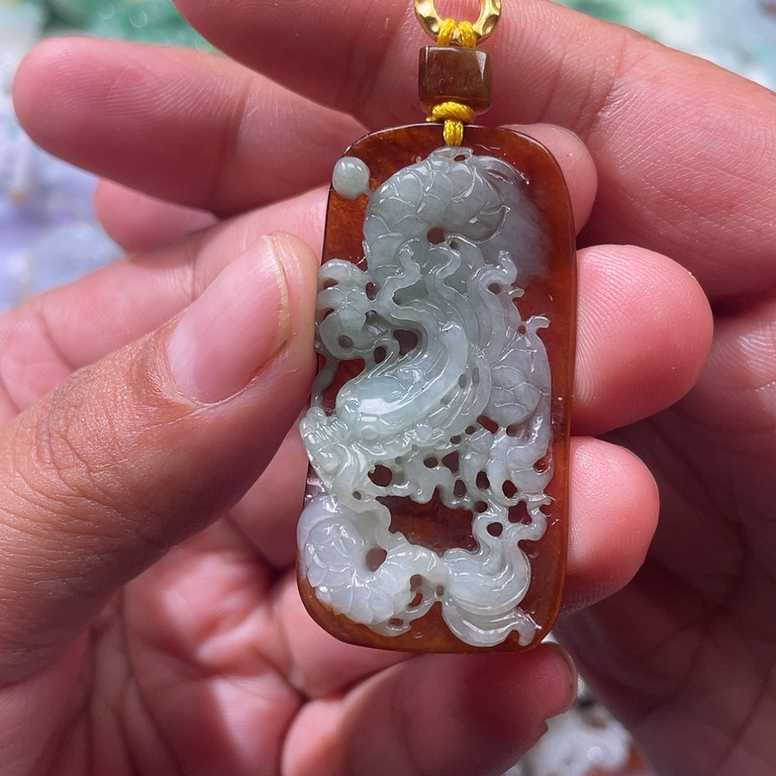 翡翠未镶嵌颈饰翡玉缘翡翠