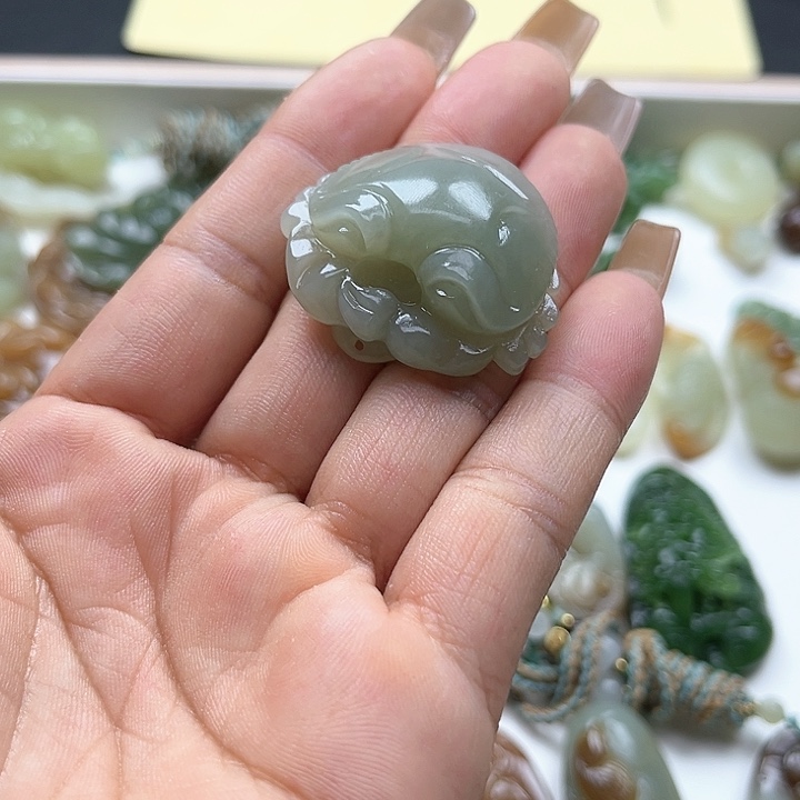 【闪购商品】和田玉未镶嵌颈饰