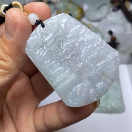 翡翠未镶嵌颈饰翡翠