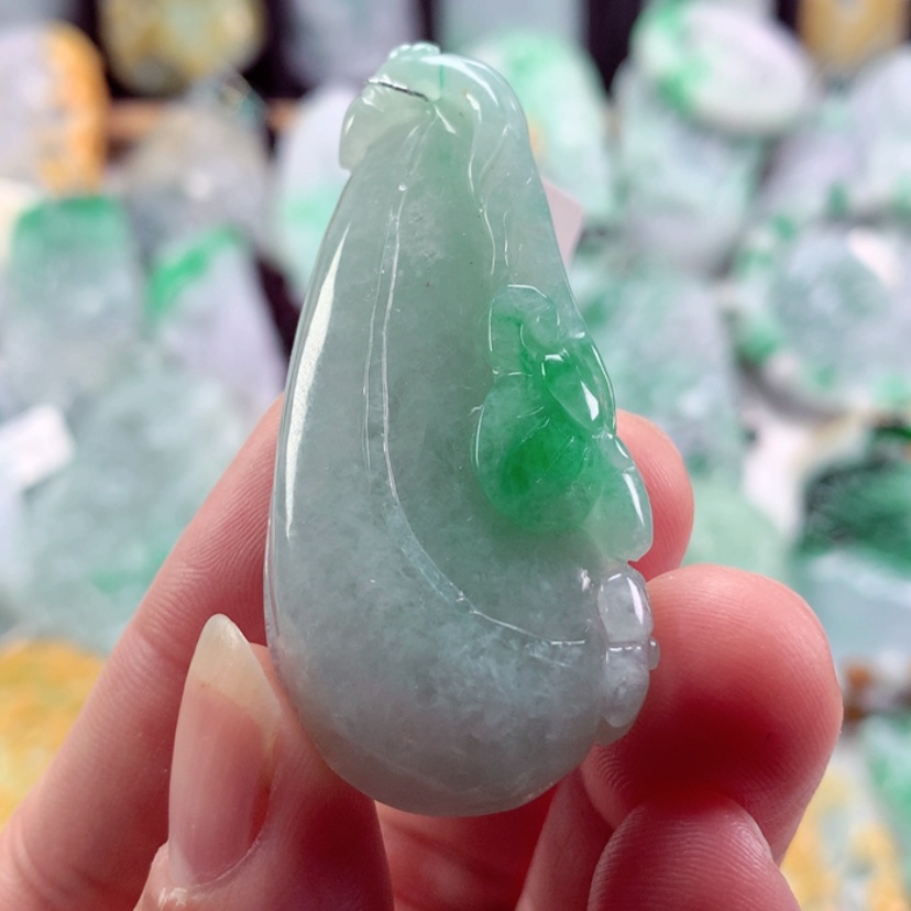 【闪购商品】翡翠吊坠(不含链)未镶嵌