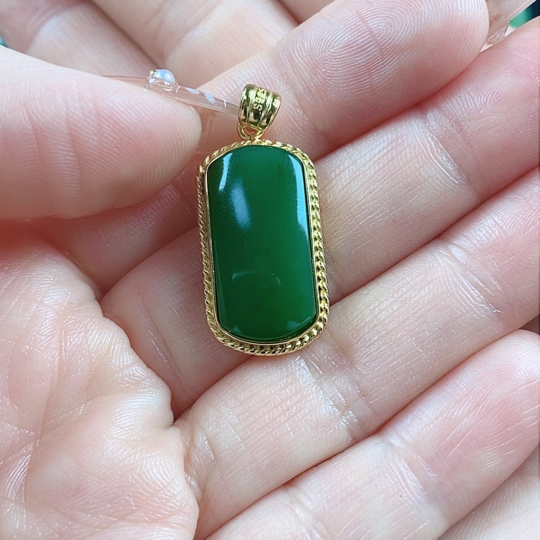 和田玉未镶嵌项链