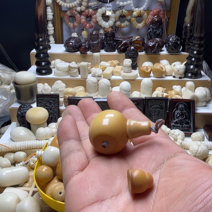 派*派象牙果雕刻藏饰三通风化