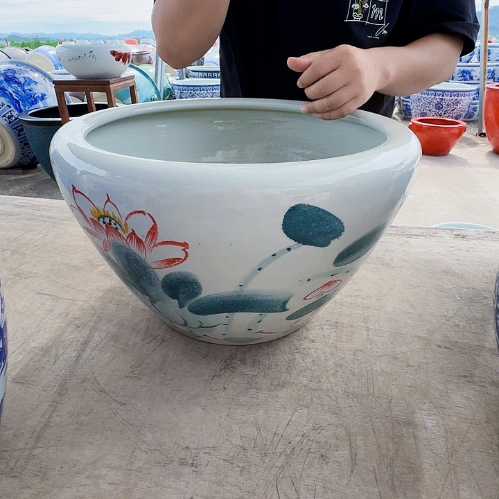 瓷片直径40，高24。。。。
