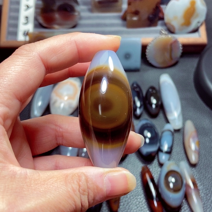 玛瑙/玉髓珠宝奇石未镶嵌风***后