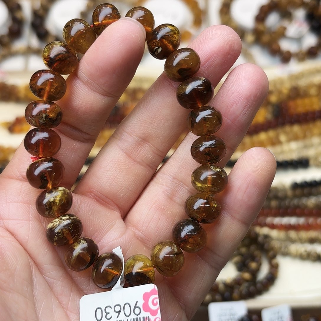 琥珀未镶嵌裸石十一90630