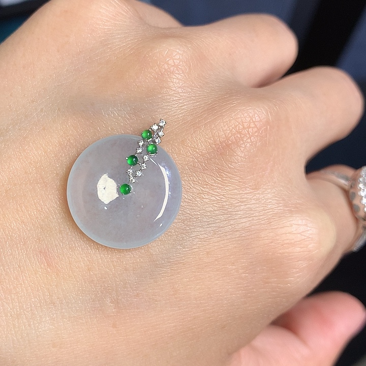 翡翠吊坠(不含链)18K金镶嵌肥**泡