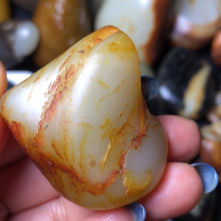 和田玉未镶嵌珠宝奇石