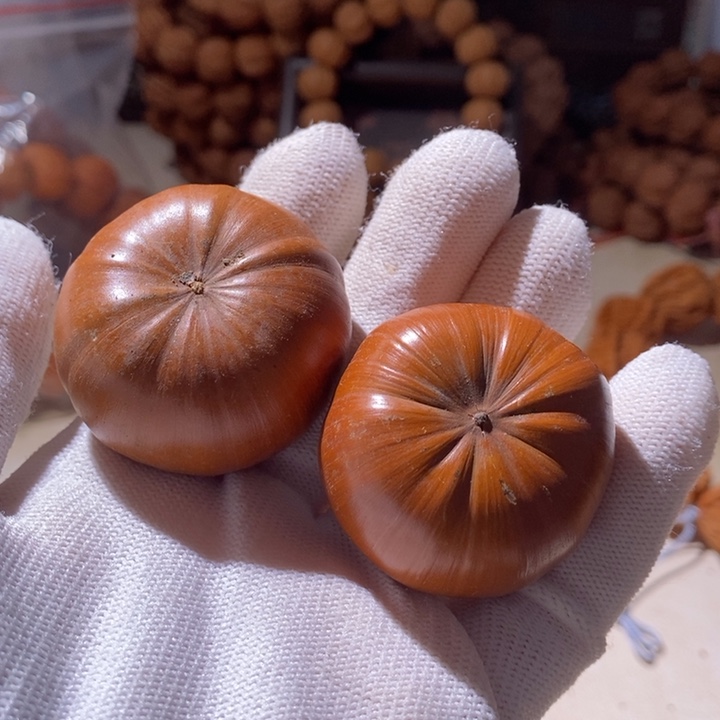 手串文玩核桃…………5