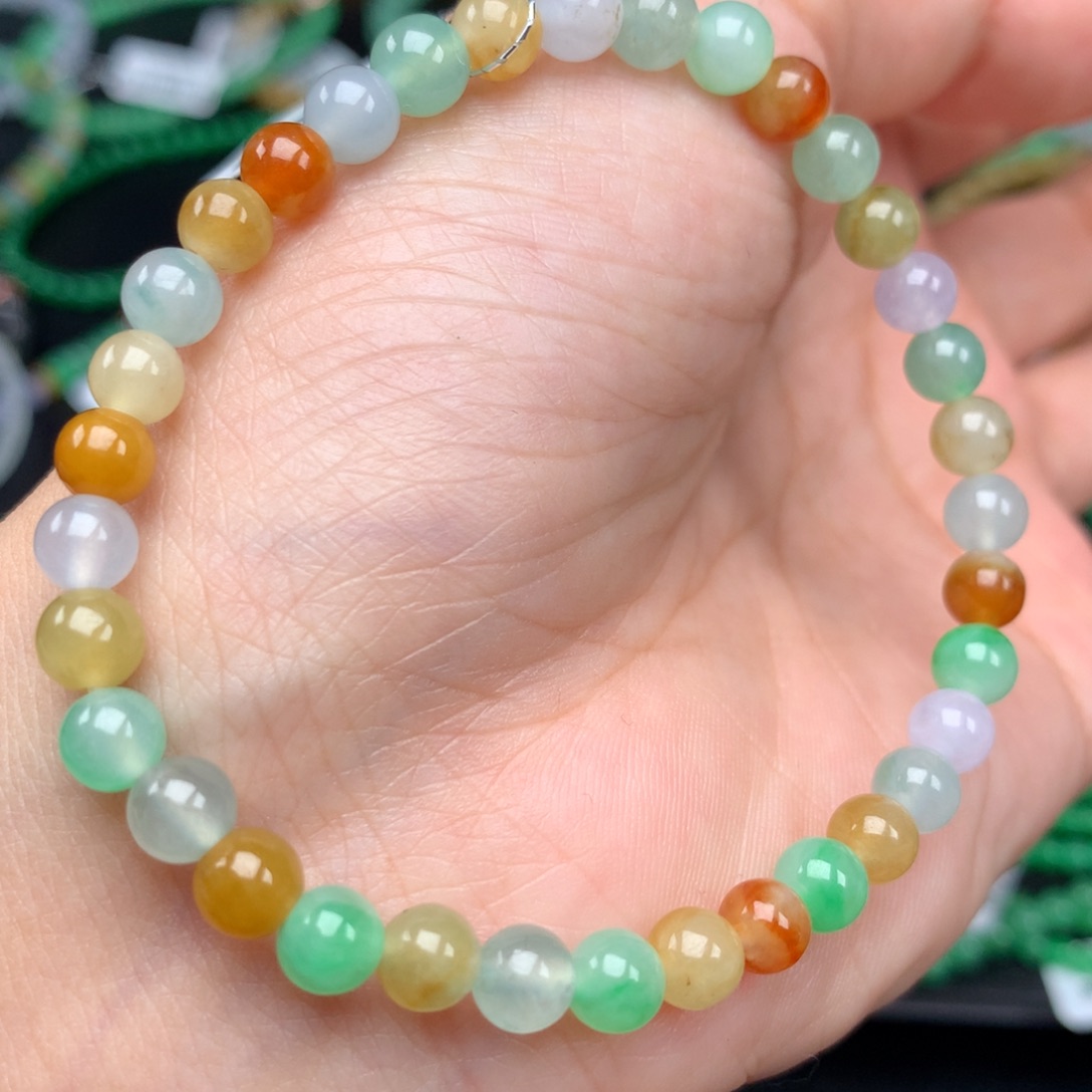 翡翠手链未镶嵌卡