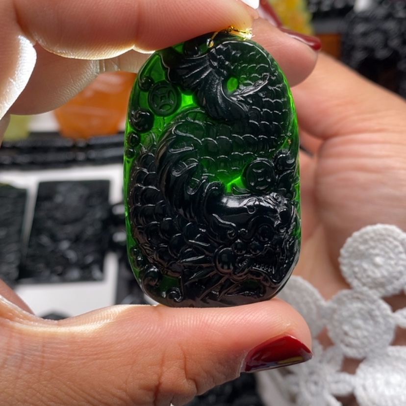 【闪购商品】蛇纹石玉颈饰未镶嵌