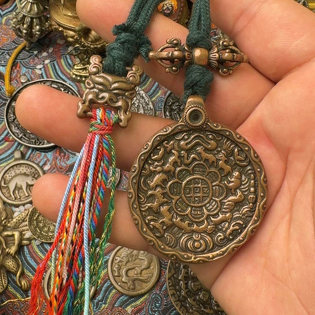 郭***郭藏式风格九宫八卦牌