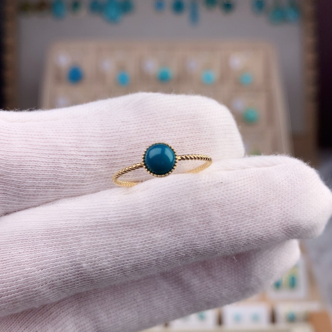 绿松石颈饰18K金镶嵌