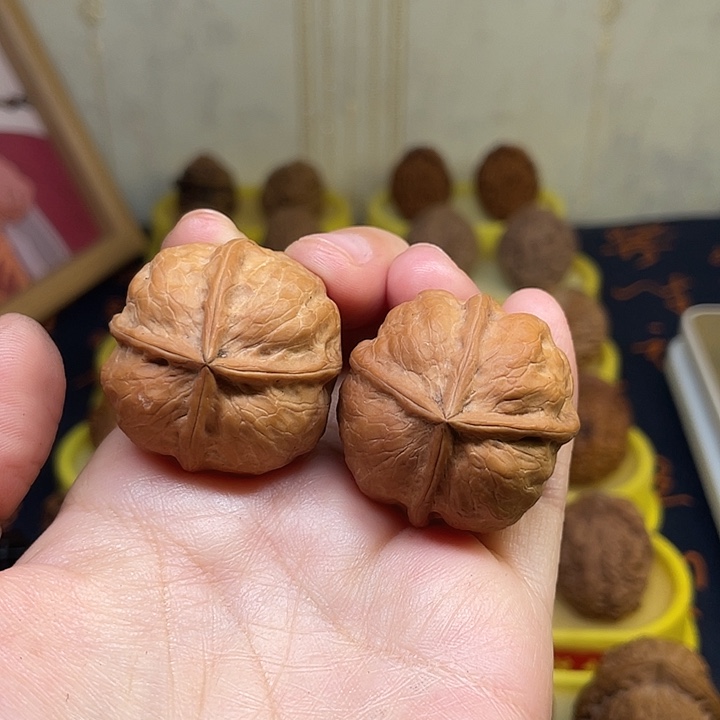 文玩核桃把件18、果冻四棱35