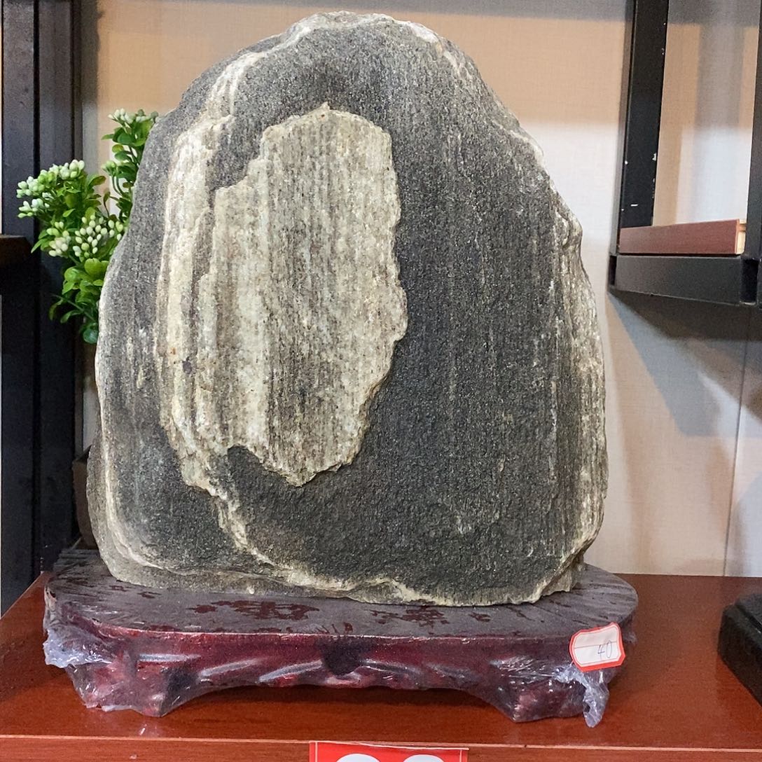 石材靠山石高33宽30厚10重40斤