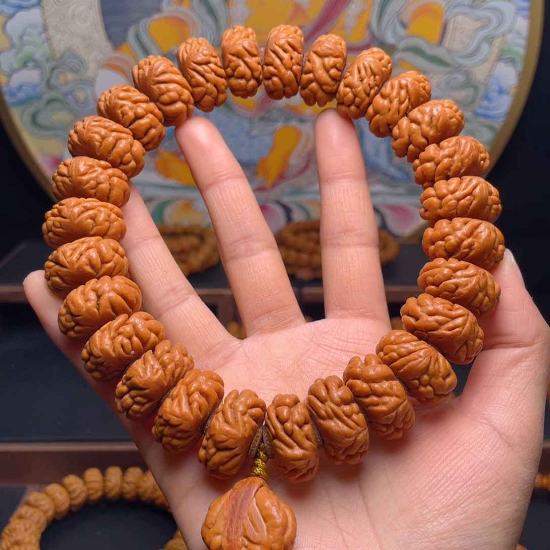 两***命吊坠桃核22尺寸豹子头