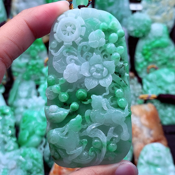 翡翠吊坠(不含链)未镶嵌