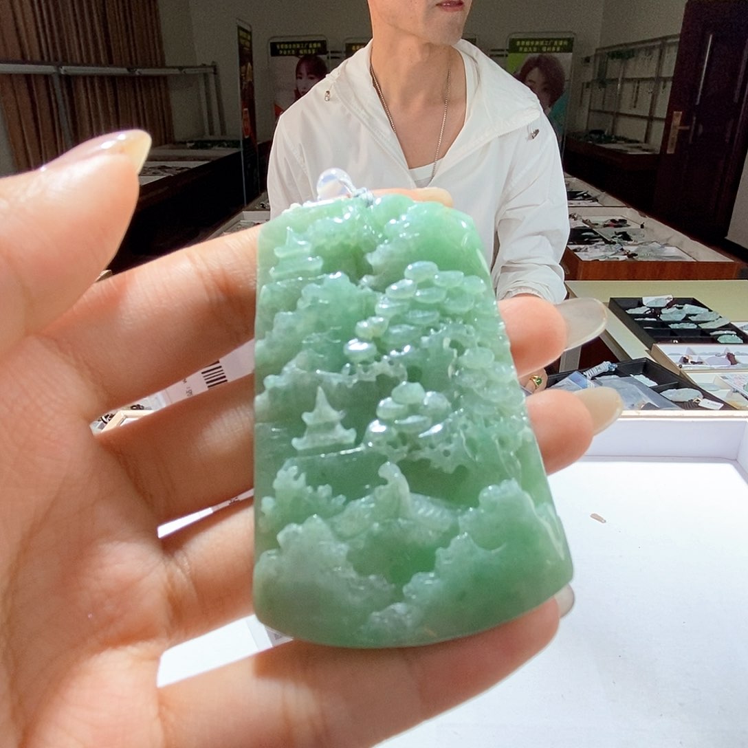 翡翠未镶嵌颈饰翡翠