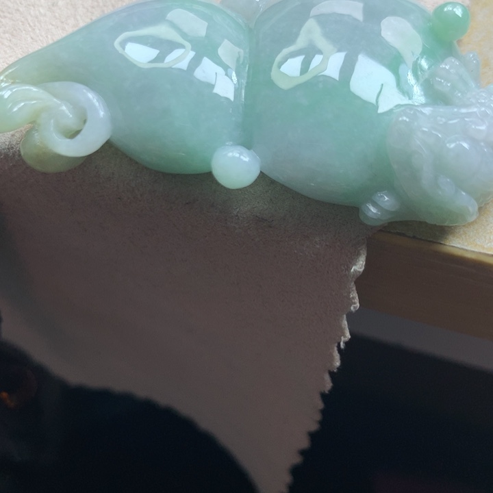 翡翠颈饰未镶嵌吊坠