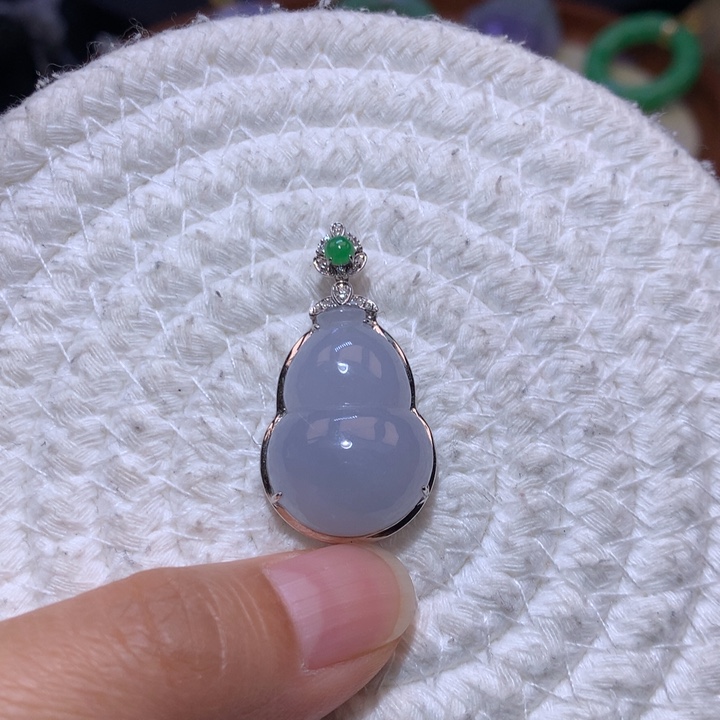 翡翠颈饰18K金镶嵌冰胶紫葫芦