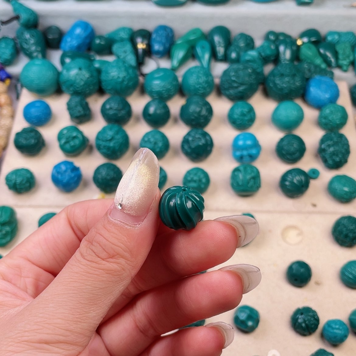 【闪购商品】琉璃颈饰妞妞珠14地狱色一颗