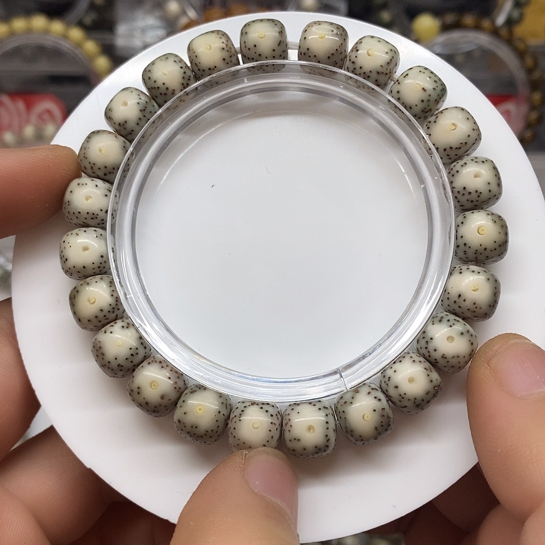 星月菩提吊坠石玉大眼10x9