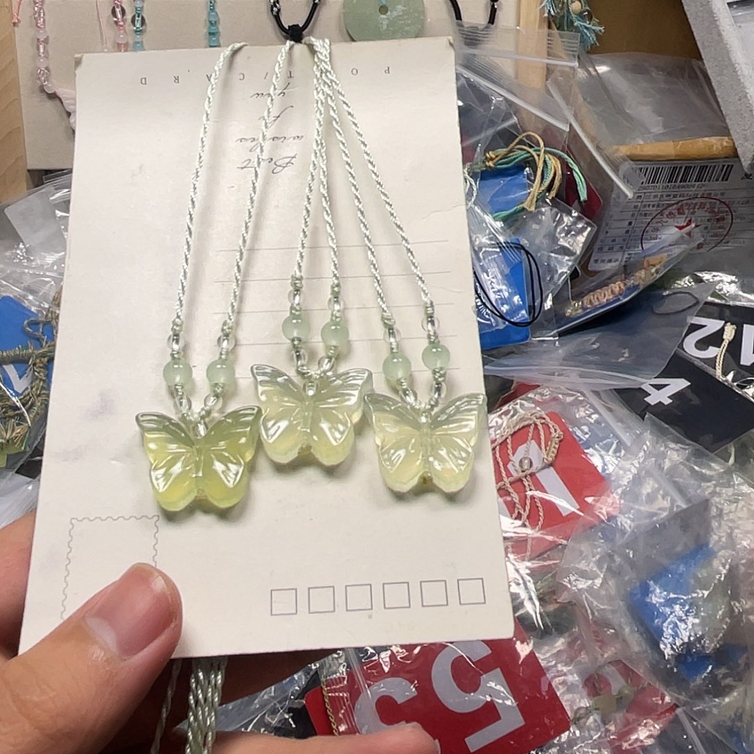 蛇纹石玉合金颈饰