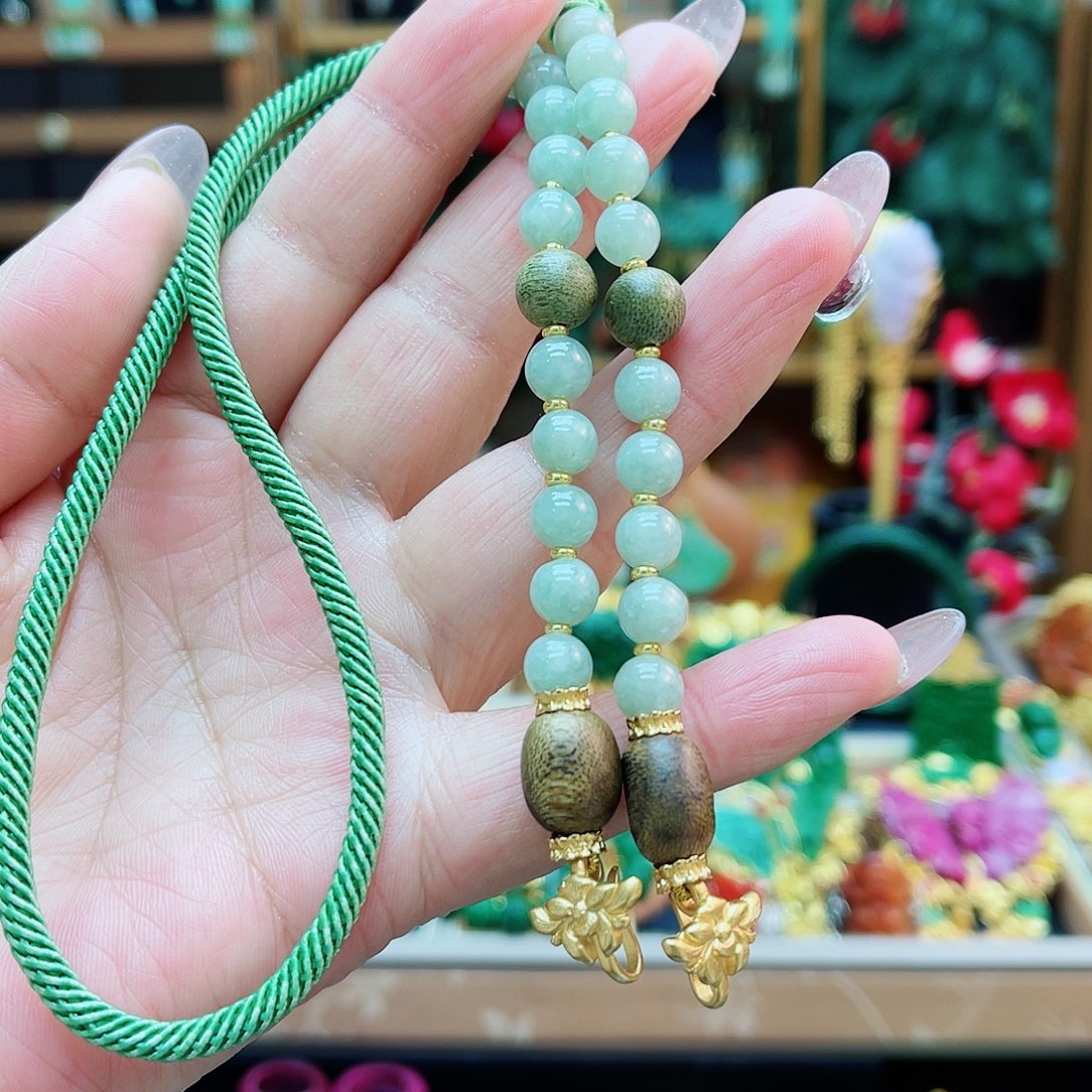 颈饰合金翡翠48小时鉴赏期