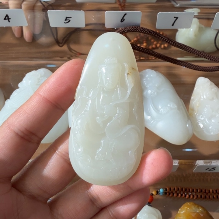 和田玉颈饰未镶嵌新疆和田玉天然毛孔皮坐莲观音（活动价）